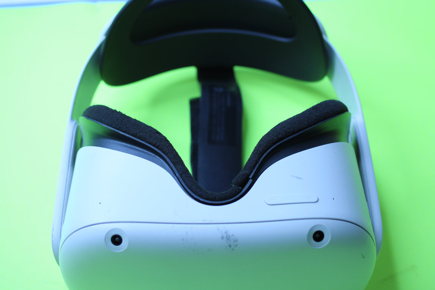 Meta Quest 2 All-in-One VR Headset 128GB – White | Standalone Virtual Reality