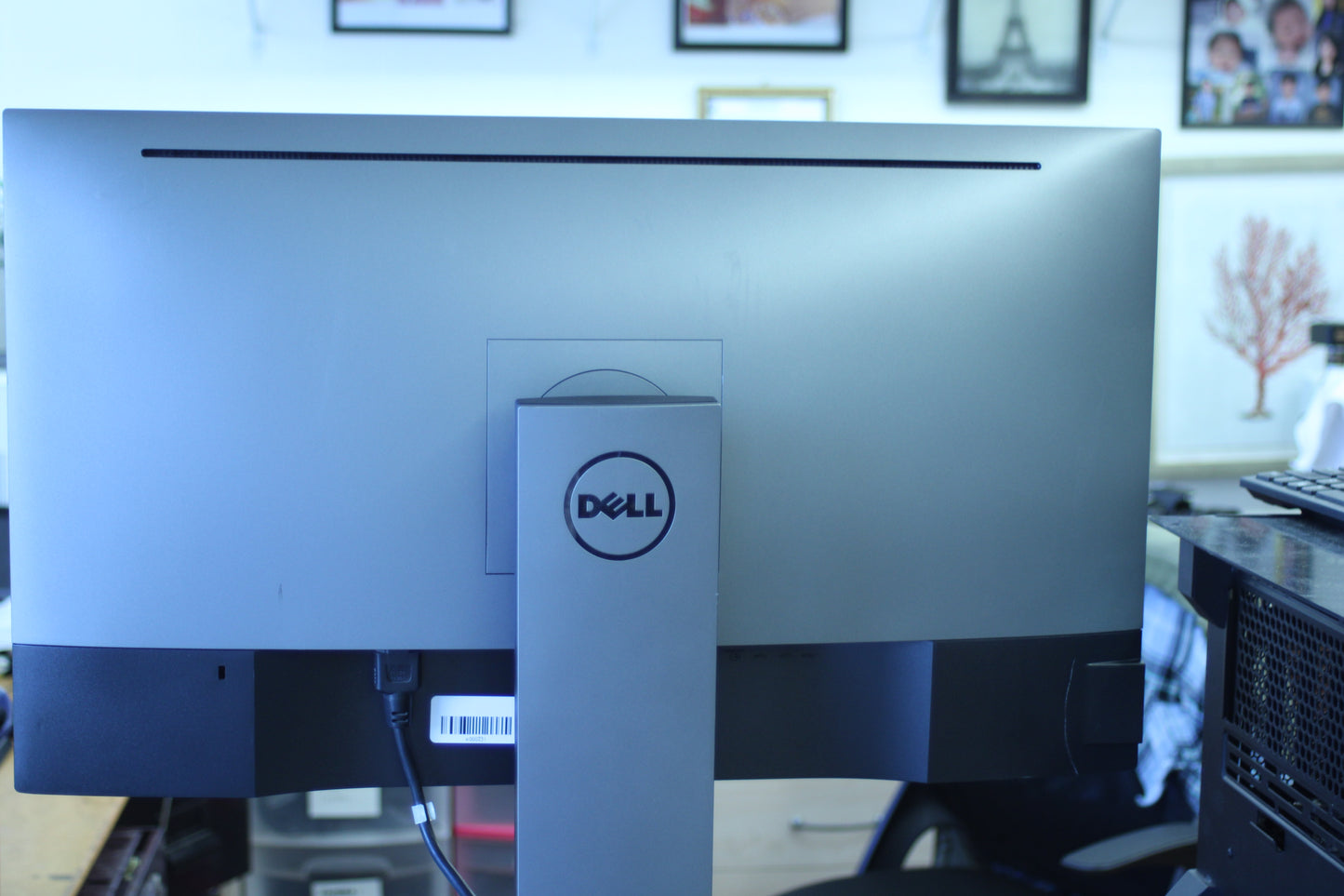 Dell U2718Q 27-Inch 4K Ultra HD Monitor | IPS Panel, HDR, 5ms Response
