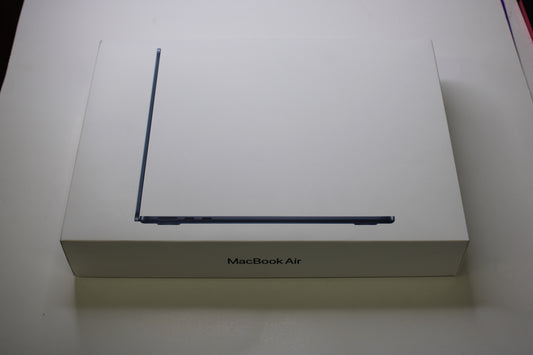 Apple MacBook Air 13" (M4 Chip, 16GB RAM, 256GB SSD) – 2025 Model