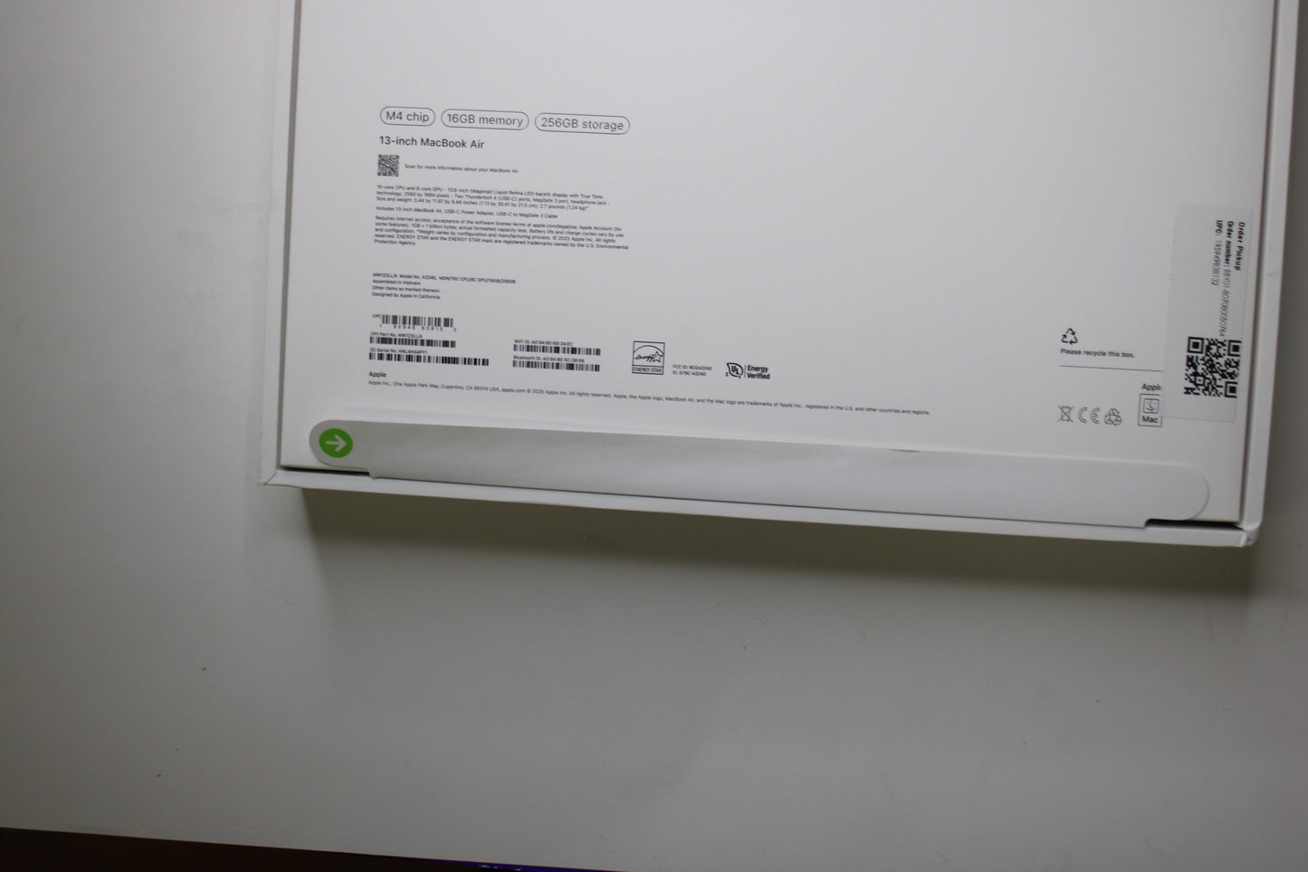 Apple MacBook Air 13" (M4 Chip, 16GB RAM, 256GB SSD) – 2025 Model