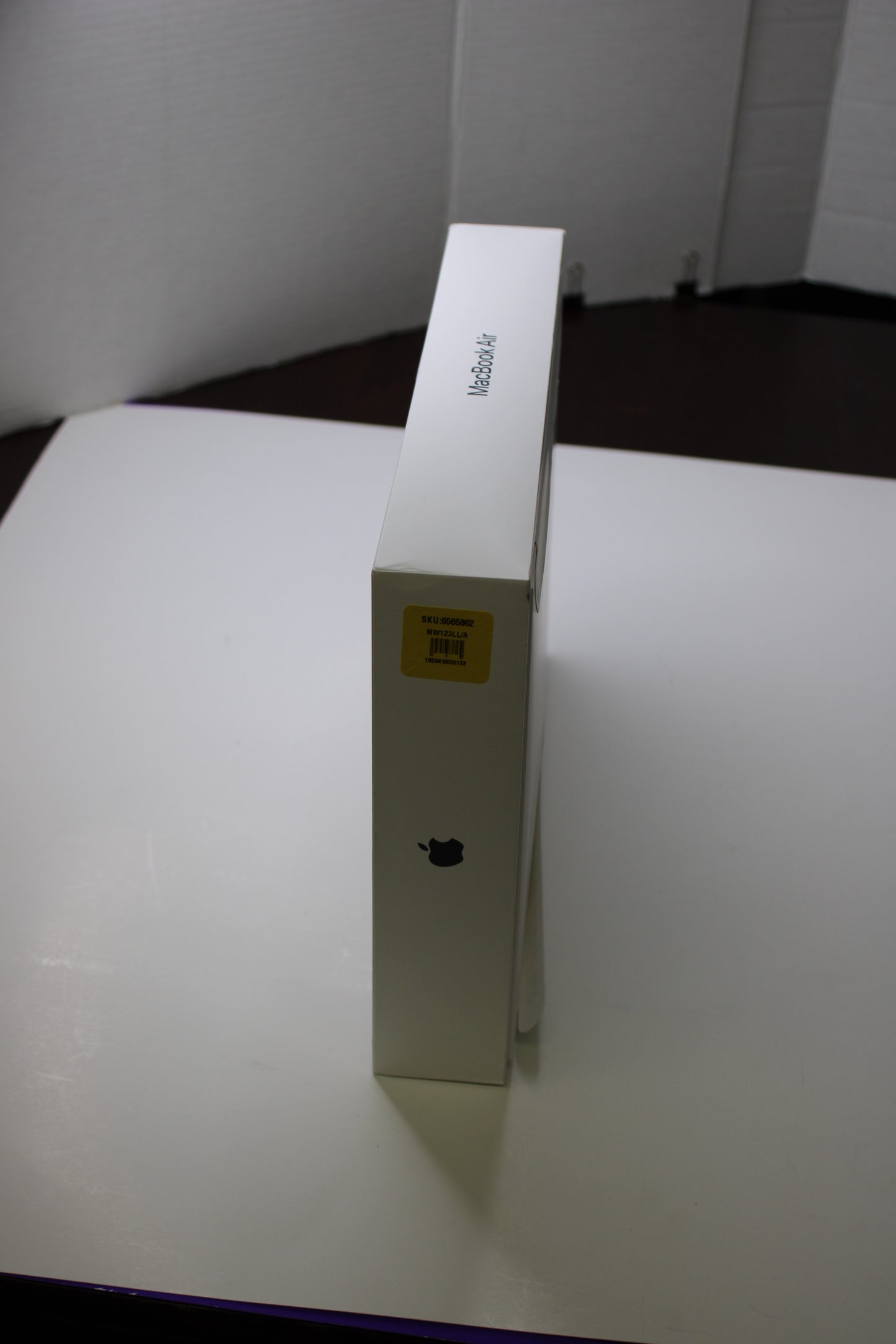 Apple MacBook Air 13" (M4 Chip, 16GB RAM, 256GB SSD) – 2025 Model