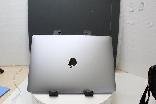 Apple MacBook Air A2337 13.3" Space Gray M1 7-Core GPU 8GB RAM 128GB SSD – Excellent Battery Health