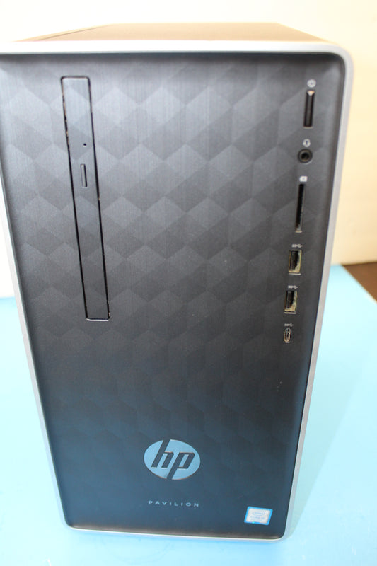 HP Pavillion 590 p0035t i5-8400 2.8 GHz 12 GB 1TB WIn 11 Home CD-ROM