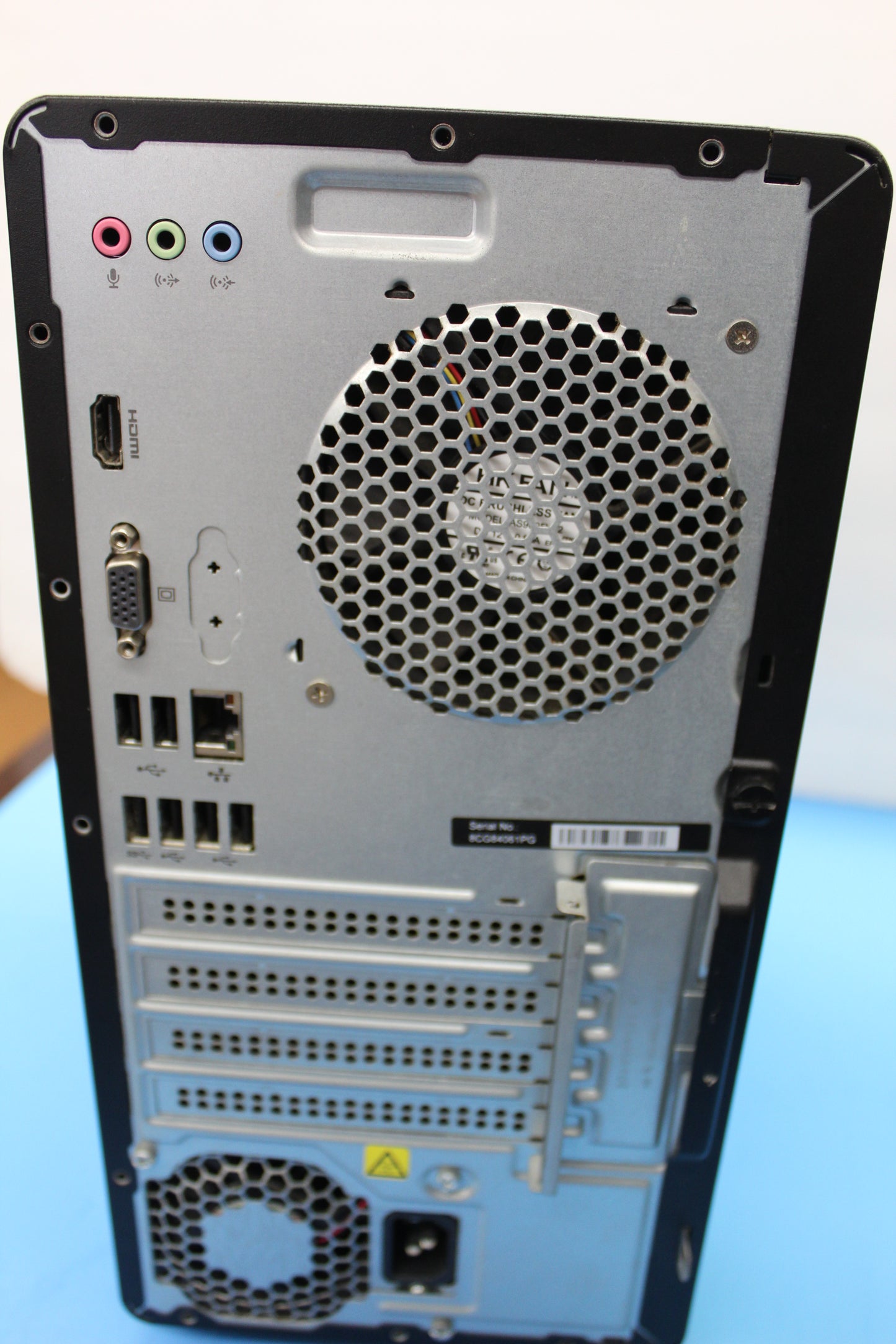 HP Pavillion 590 p0035t i5-8400 2.8 GHz 12 GB 1TB WIn 11 Home CD-ROM