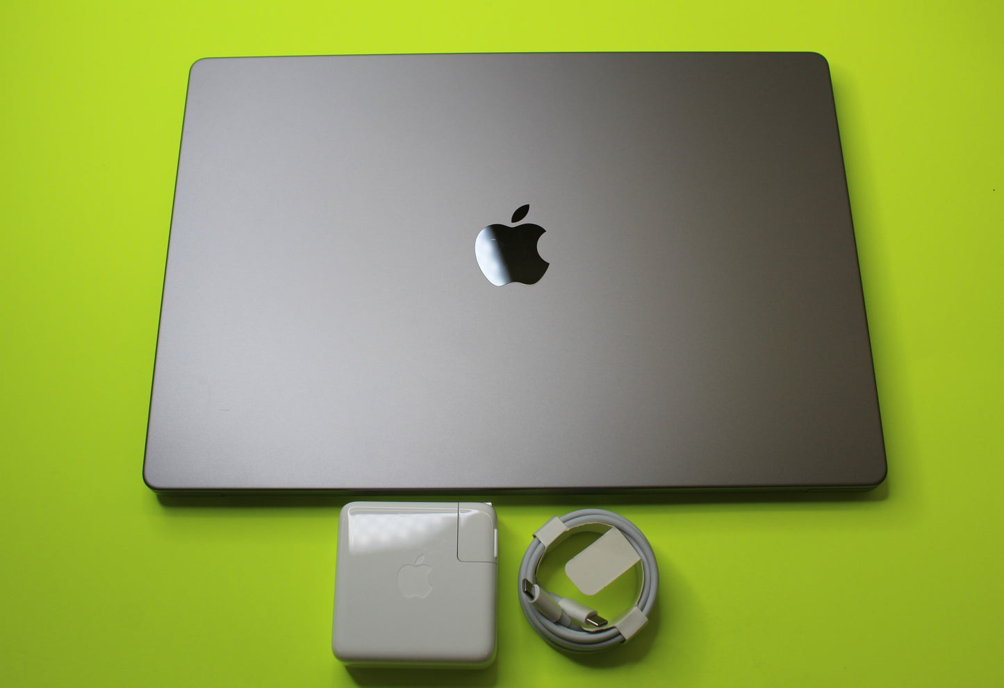 Apple MacBook Pro 16" (2021) M1 Max – 32GB RAM, 1TB SSD, 95% Battery – macOS Sequoia