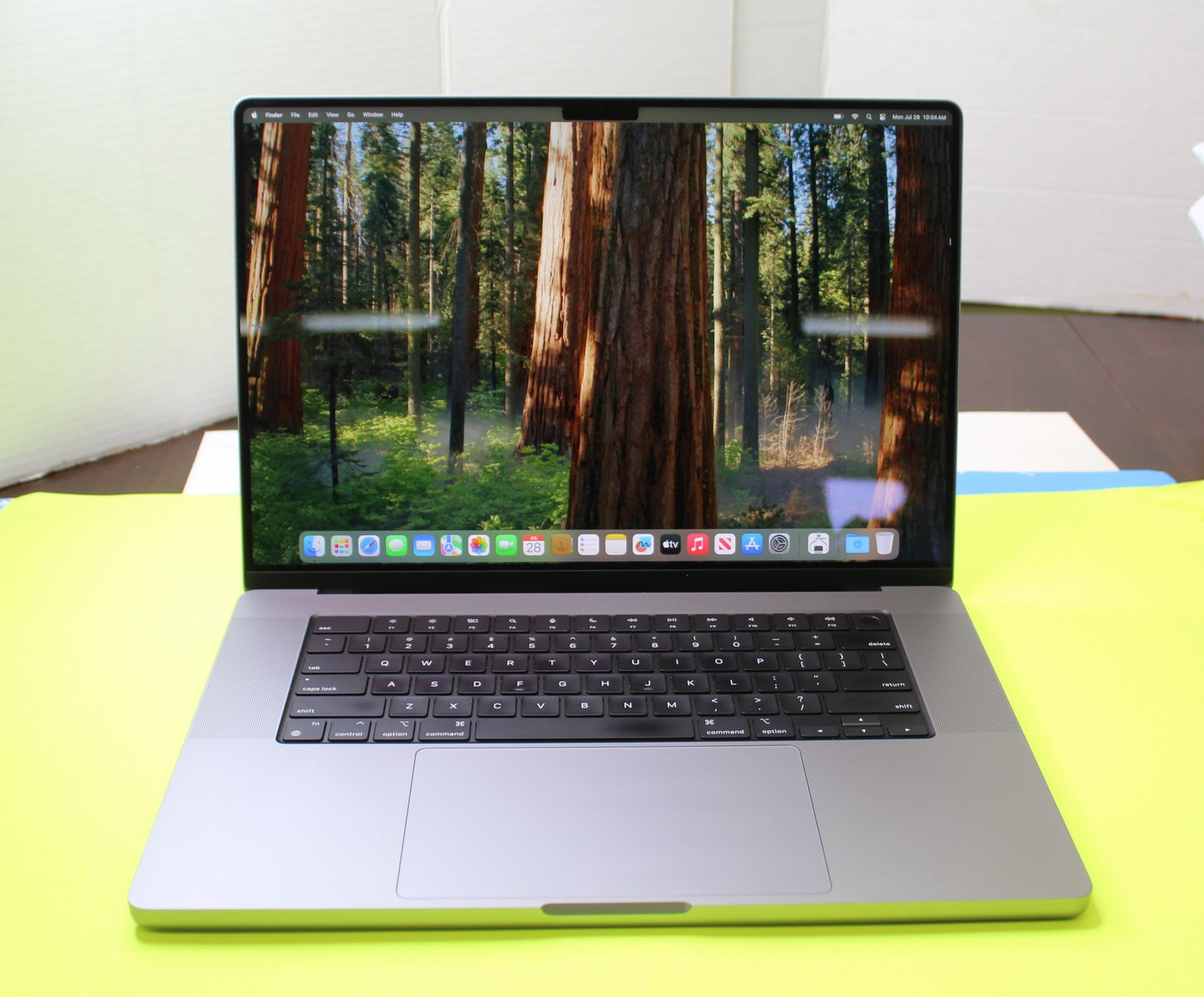 Apple MacBook Pro 16" (2021) M1 Max – 32GB RAM, 1TB SSD, 95% Battery – macOS Sequoia
