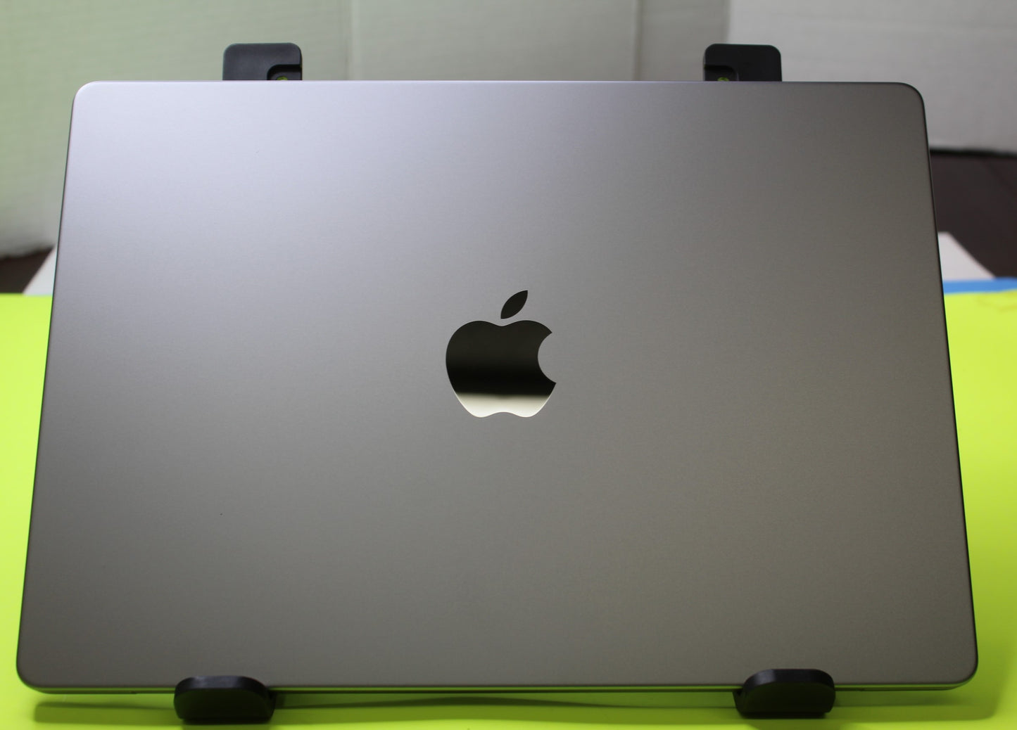 Apple MacBook Pro 14" (2021) M1 Pro 16GB RAM 512GB SSD – Space Gray A2442