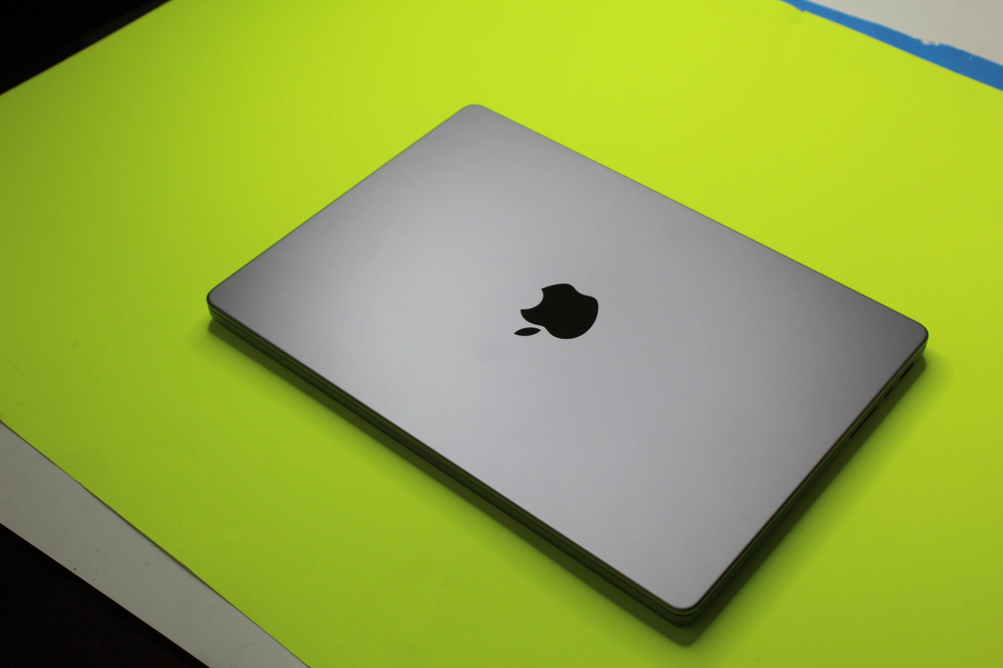 Apple MacBook Pro 14" (2021) M1 Pro 16GB RAM 512GB SSD – Space Gray A2442