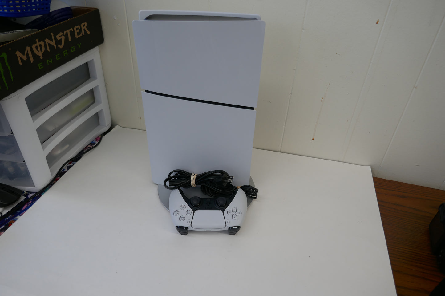 PS5 PlayStation 5 Digital Slim 1TB Console with Wireless Controller – Excellent Condition