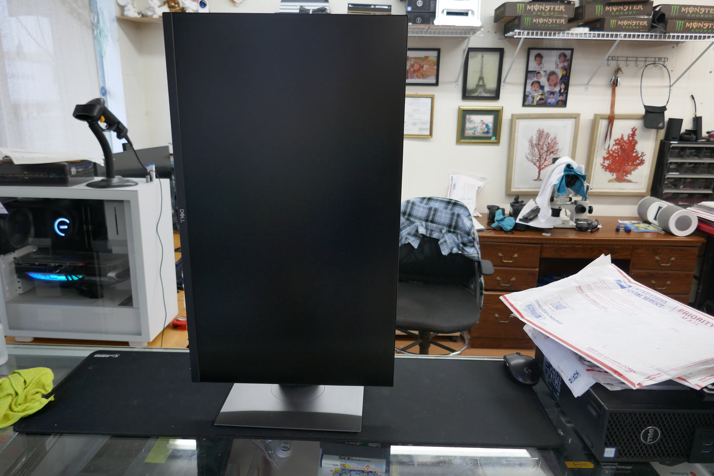 Dell P2719H 27" Full HD IPS LED Monitor – 1080p, Adjustable Stand, HDMI/DP