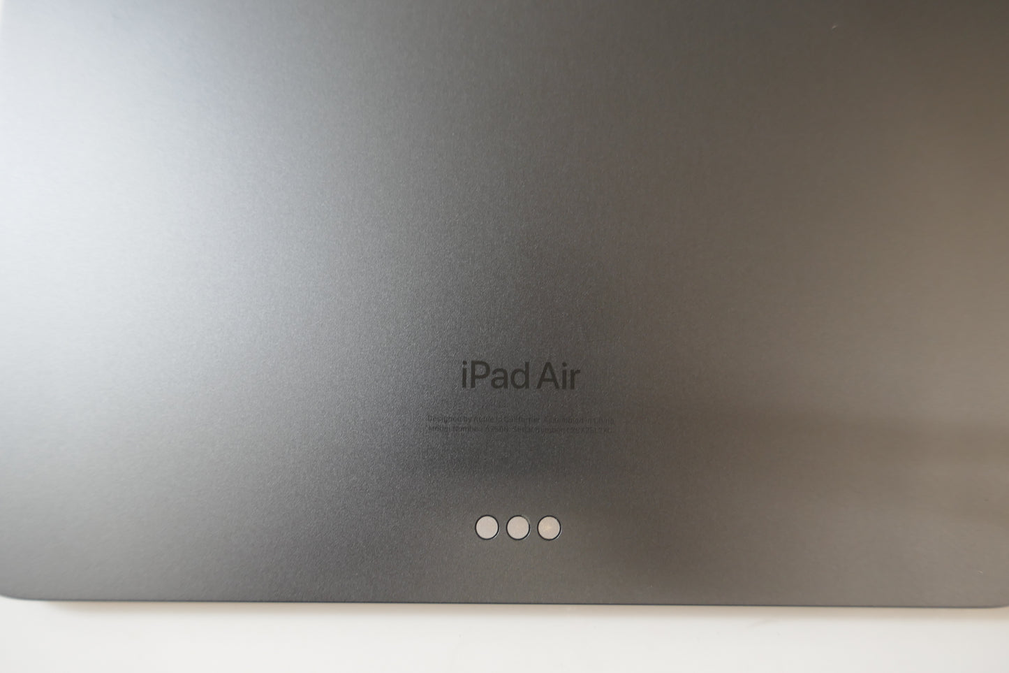 Apple iPad Air 5th Generation (A2588) – 10.9" Wi-Fi, 256GB, Space Gray