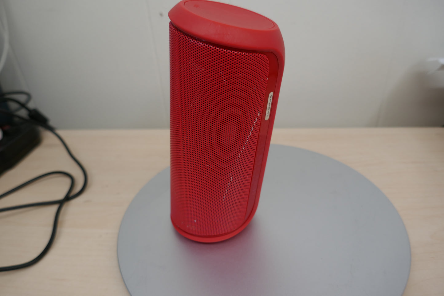 JBL Flip 2 Portable Wireless Bluetooth Speaker – Red (Rechargeable)