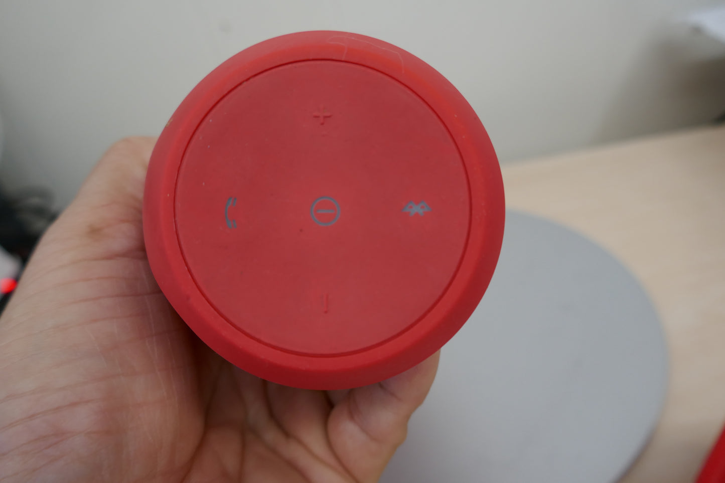 JBL Flip 2 Portable Wireless Bluetooth Speaker – Red (Rechargeable)