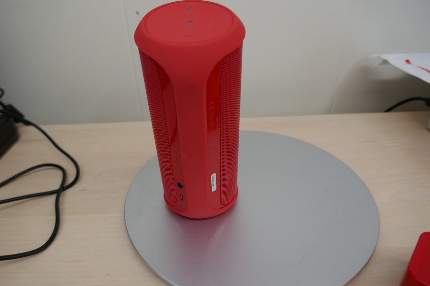 JBL Flip 2 Portable Wireless Bluetooth Speaker – Red (Rechargeable)