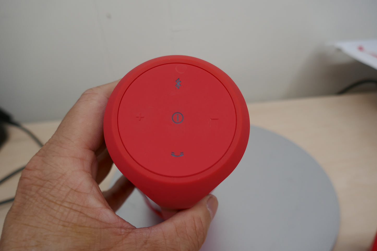 JBL Flip 2 Portable Wireless Bluetooth Speaker – Red (Rechargeable)