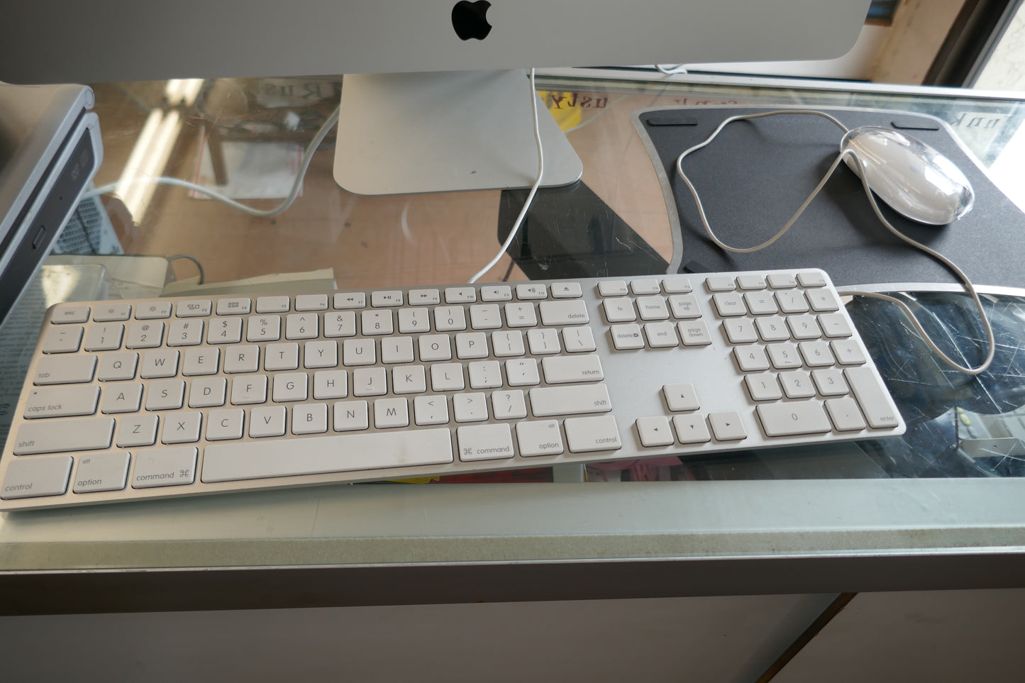 Apple iMac 21.5" All-in-One Desktop – Intel Core i5 2.7GHz, 8GB, 1TB, macOS 10.15.7