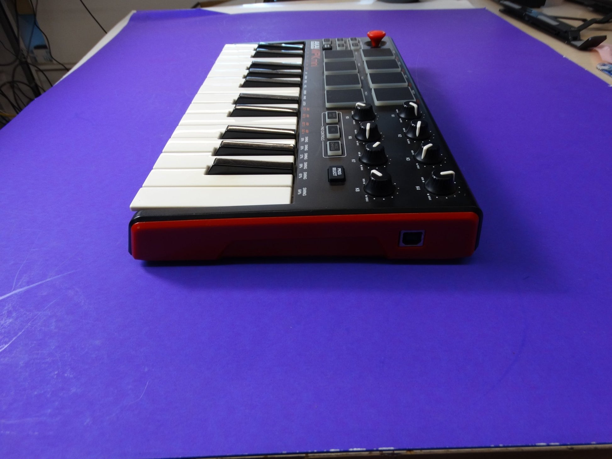 Akai Professional MPK Mini MK2 – 25-Key MIDI Keyboard & Beat Pad Controller - WeBuyElectronic