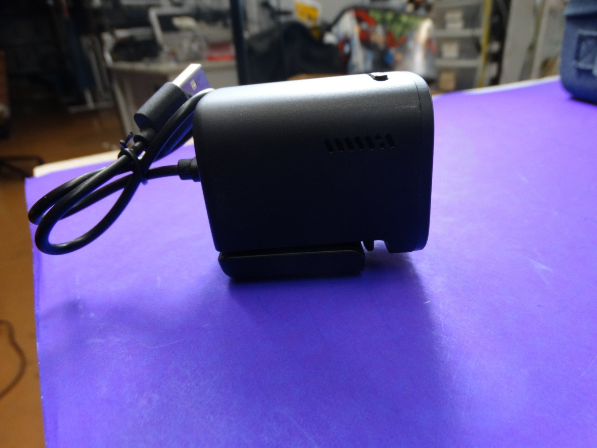 Anker PowerConf C200 2K HD Webcam with Built-in Microphone & Privacy Cover - WeBuyElectronic