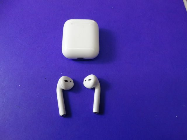 Apple AirPods 2nd Generation with Charging Case – Original & Tested - WeBuyElectronic