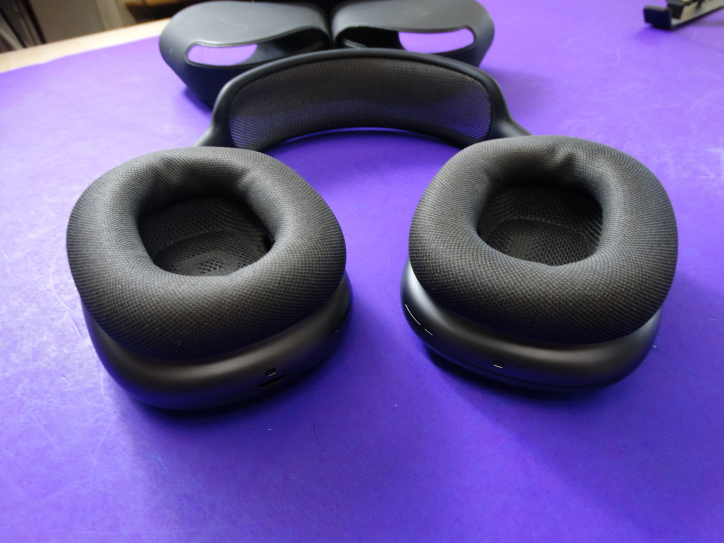 Apple AirPods Max – Space Gray – Active Noise Cancelling Wireless Over-Ear Headphones - WeBuyElectronic