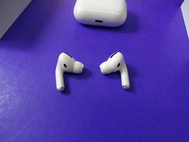 Apple AirPods Pro (1st Gen) with MagSafe Charging Case – Verified Serial H6VG8JUNN7059 - WeBuyElectronic