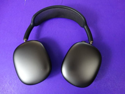 Apple EarPods with Lightning Connector – Wired In - Ear Headset & Mic (For iPhone/iPad) - WeBuyElectronic