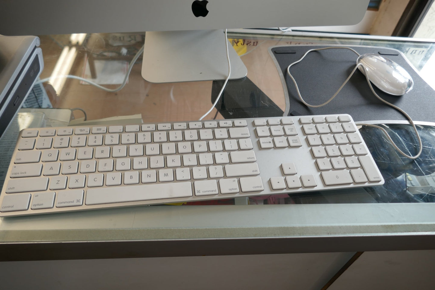 Apple iMac 21.5" All-in-One Desktop – Intel Core i5 2.7GHz, 8GB, 1TB, macOS 10.15.7 - WeBuyElectronic
