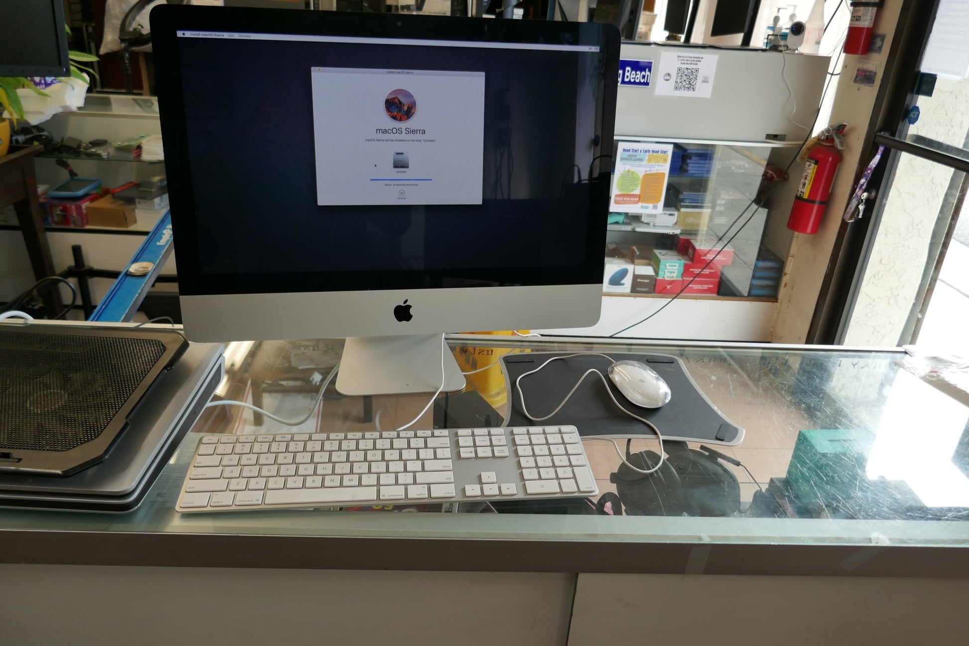 Apple iMac 21.5" All-in-One Desktop – Intel Core i5 2.7GHz, 8GB, 1TB, macOS 10.15.7 - WeBuyElectronic
