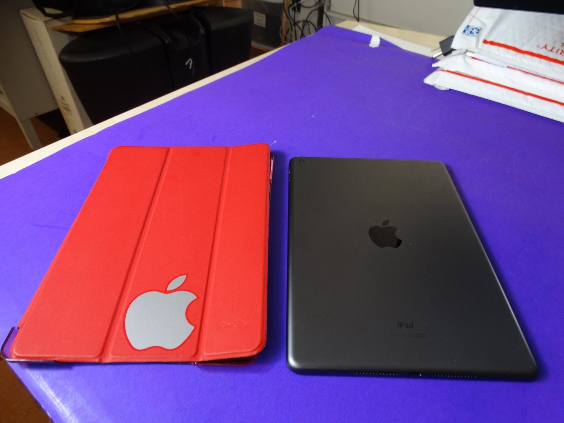 Apple iPad 8th Generation (A2270) 32GB Wi - Fi – 10.2" Retina Display - WeBuyElectronic