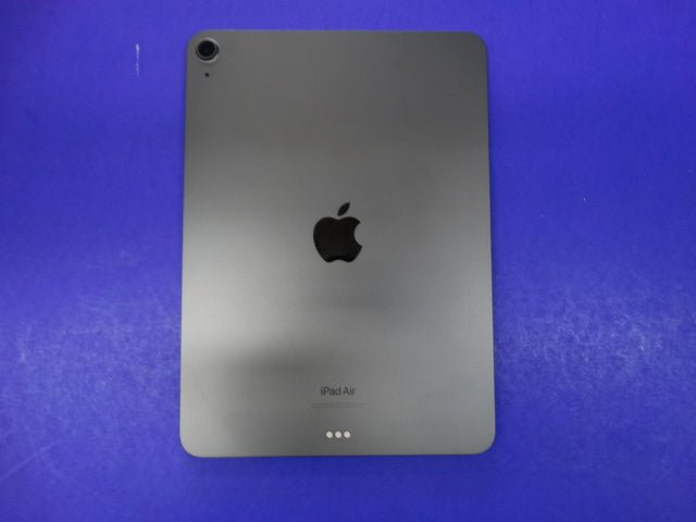 Apple iPad Air 5th Generation (MM9C3LL/A) – 64GB, Wi - Fi, iPadOS 26.0.1 - WeBuyElectronic