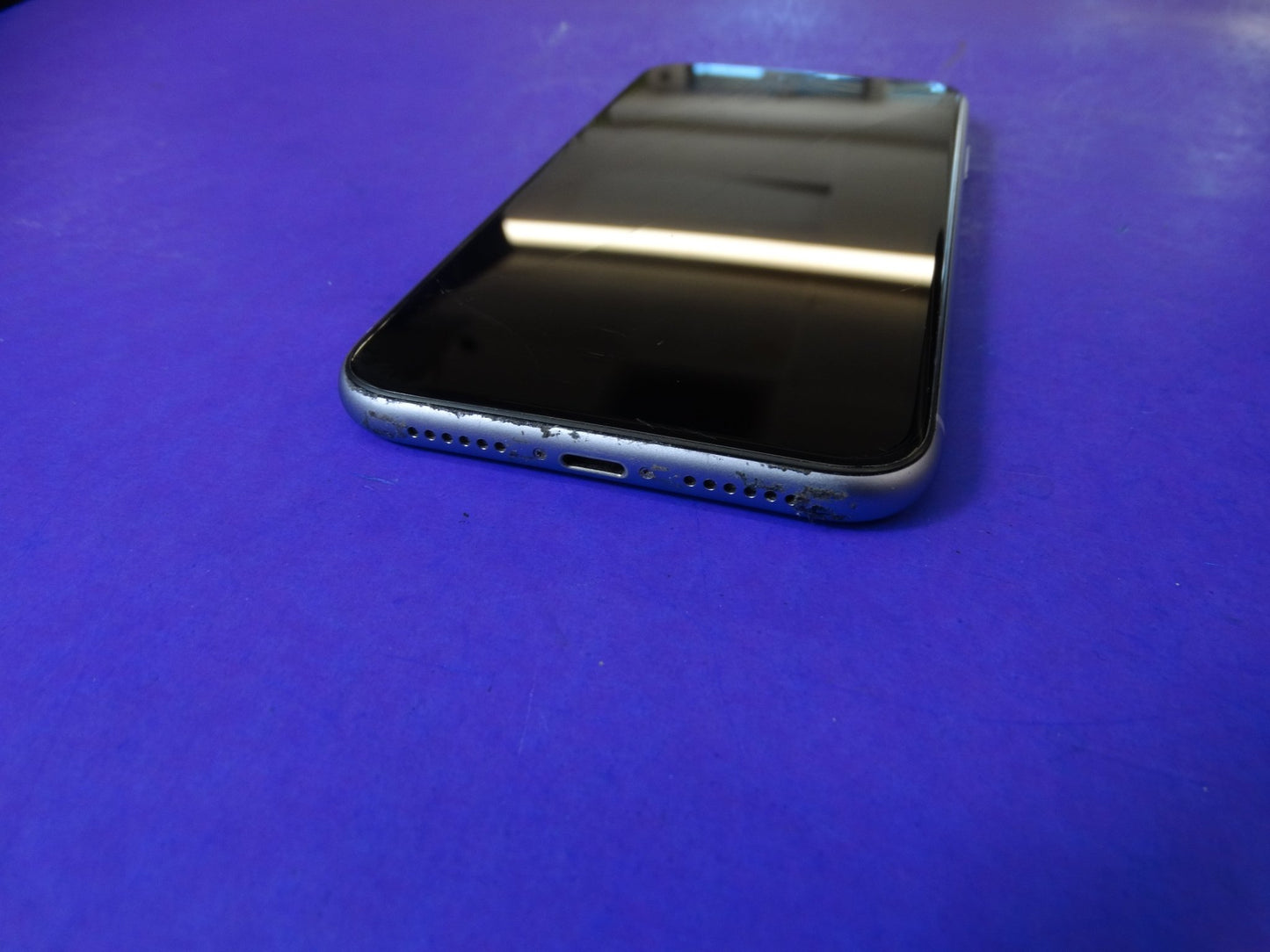 Apple iPhone 11 – 64GB – Unlocked – 68% Battery Health – Screen Damage (Front) - WeBuyElectronic