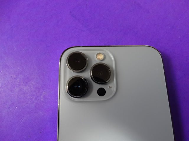 Apple iPhone 13 Pro Max – 128GB Unlocked | 77% Battery Health - WeBuyElectronic