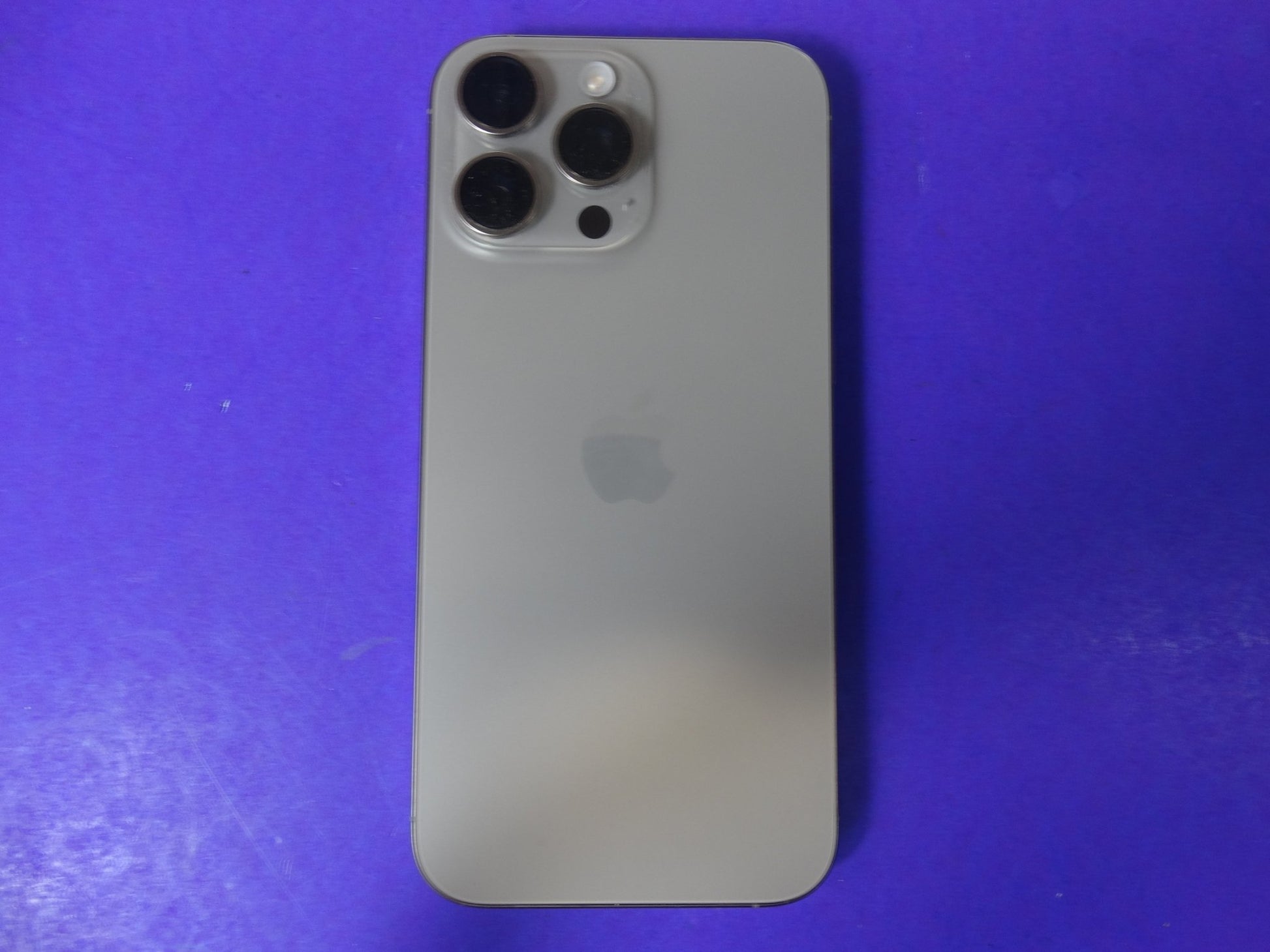 Apple iPhone 16 Pro Max Titanium (256GB, iOS 26.0.1, Unlocked) – Excellent Condition - WeBuyElectronic