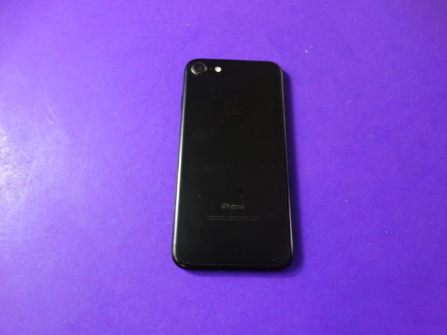 Apple iPhone 7 32GB – Unlocked – iOS 15.8.5 – 82% Battery Health - WeBuyElectronic