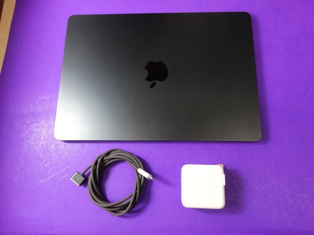 Apple Mac Laptop 16GB RAM, 256GB SSD, 100% Battery, macOS Tahoe (74 Cycles) - WeBuyElectronic