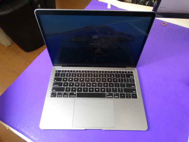 Apple MacBook Air 2018 – 13 - inch A1932, i5 1.6GHz, 8GB RAM, 128GB SSD - WeBuyElectronic