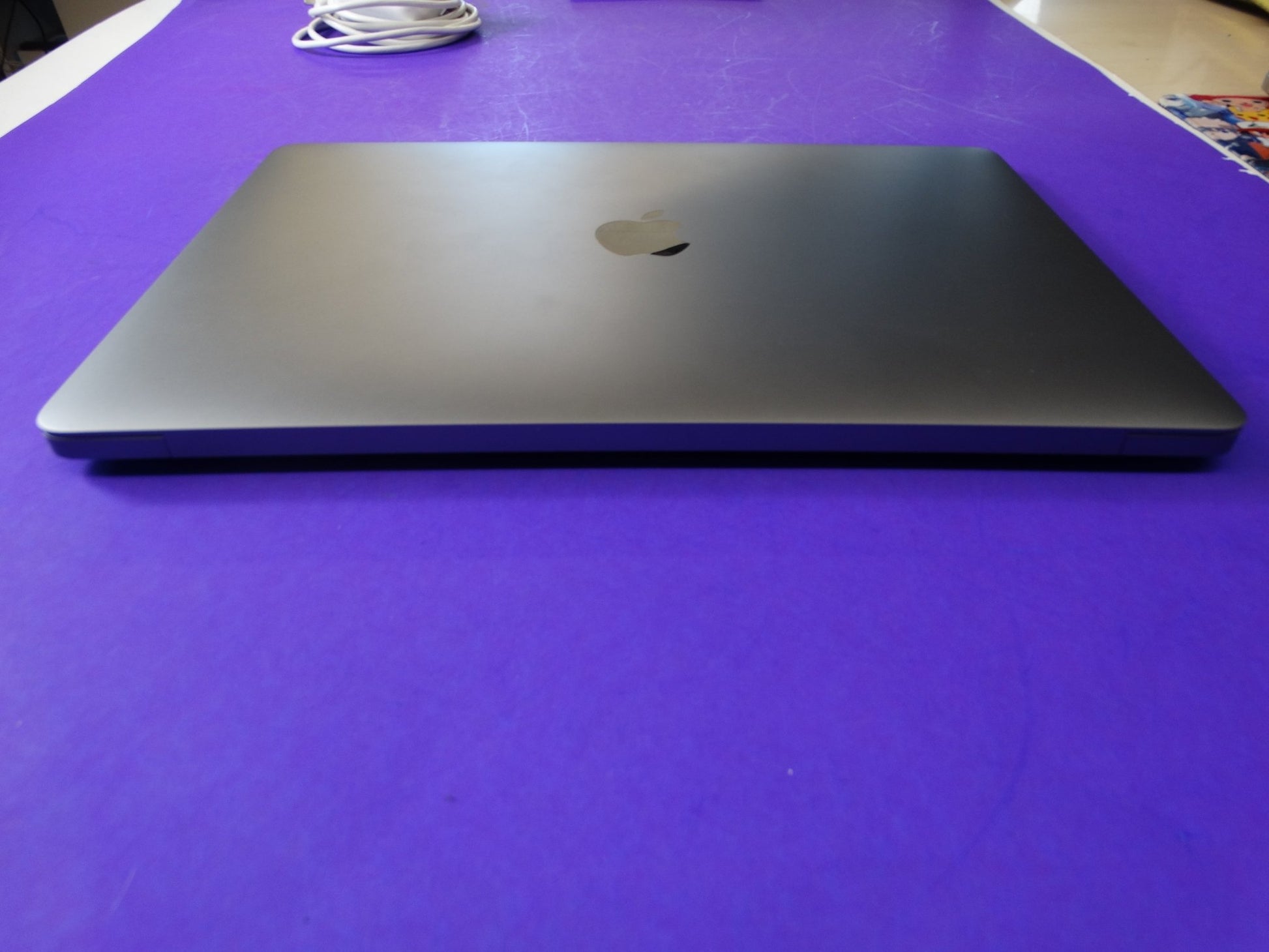 Apple MacBook Air A2179 – 13.3" Retina Display, Intel Core i3/i5, Lightweight Laptop - WeBuyElectronic