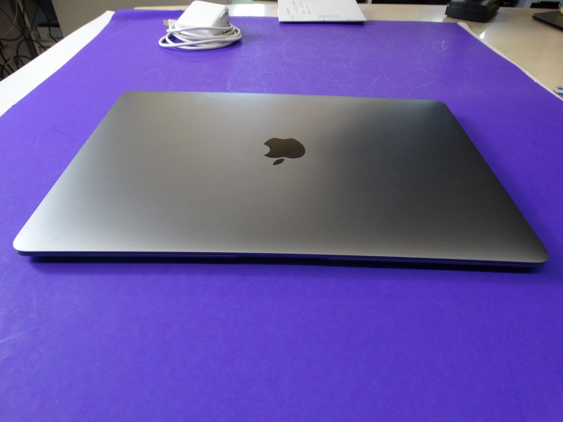 Apple MacBook Air A2179 – 13.3" Retina Display, Intel Core i3/i5, Lightweight Laptop - WeBuyElectronic