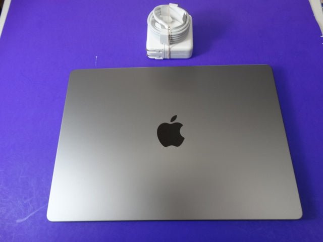 Apple MacBook Air A2779 (M2, 2023) – 16GB RAM, 512GB SSD, 100% Battery, macOS 26.0.1 - WeBuyElectronic