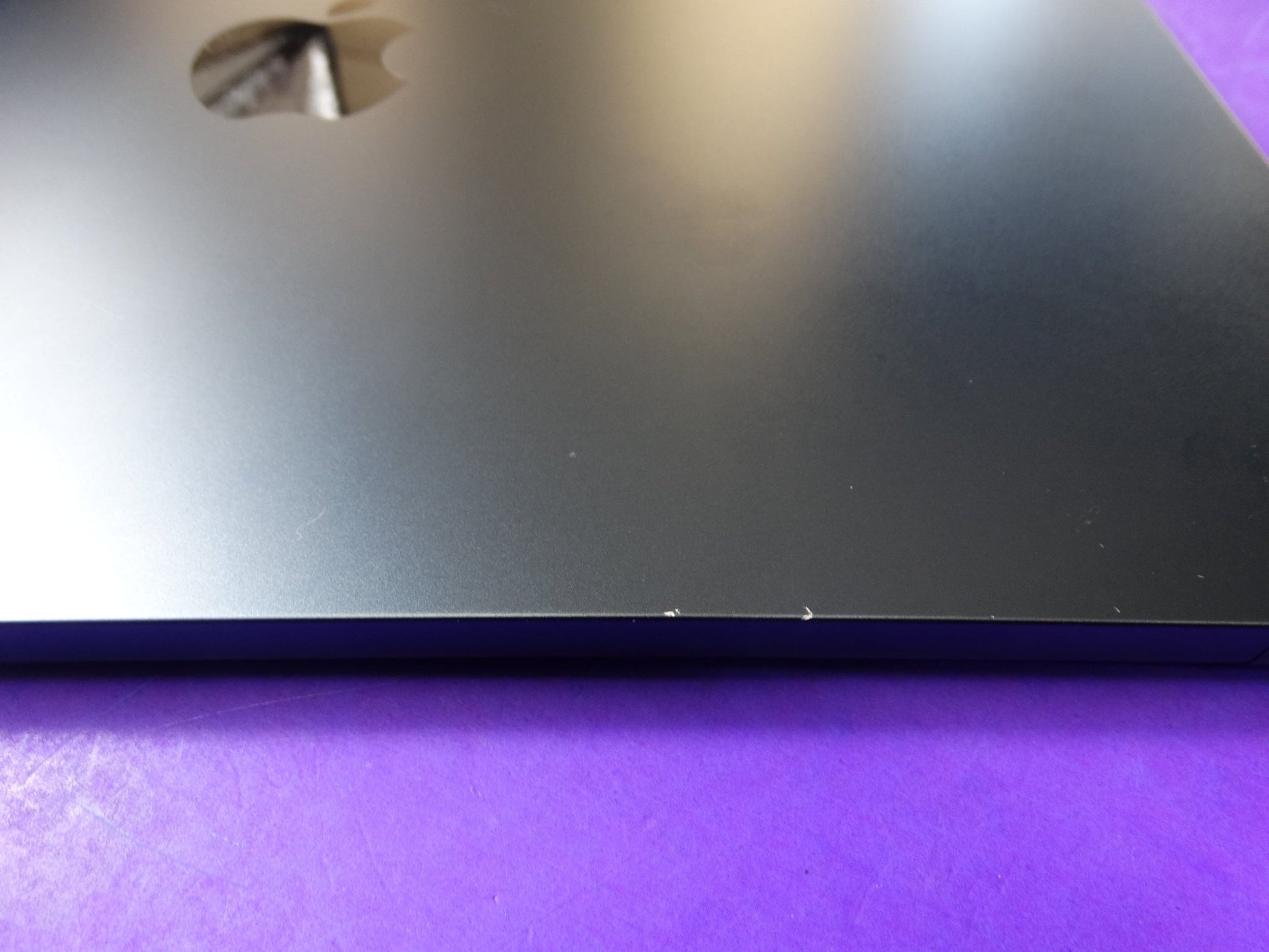 Apple MacBook Air A3113 13.6” M2 8GB 256GB – 43 Cycles – 100% Battery Health - WeBuyElectronic