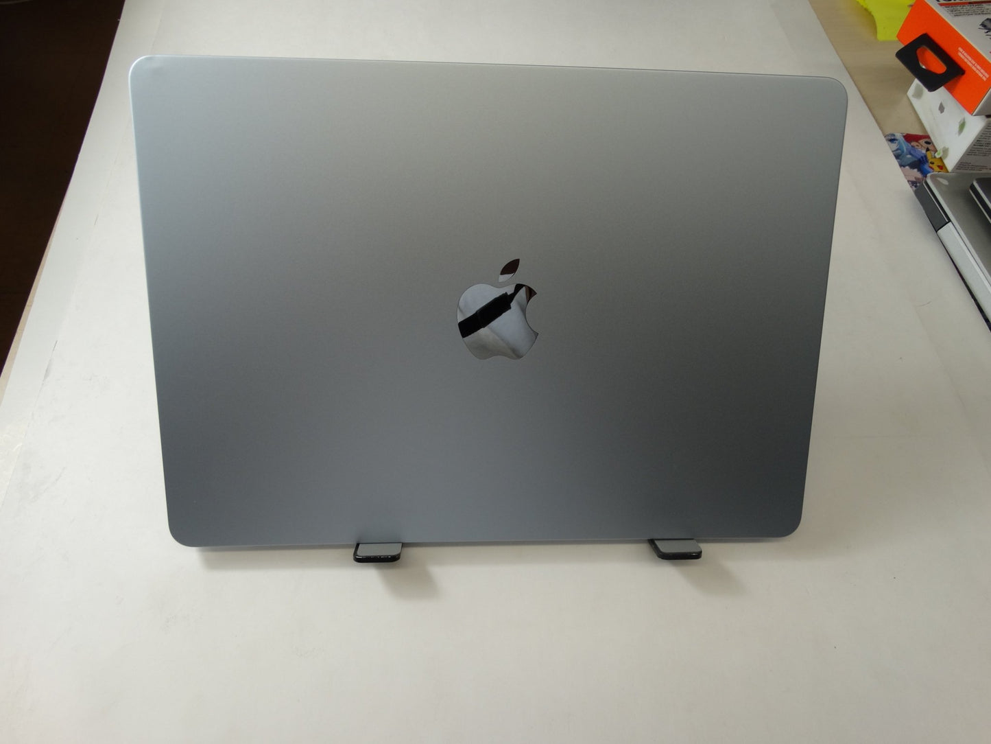 Apple MacBook Air A3240 – M4 Chip (10-Core CPU, 8-Core GPU), 16GB RAM, 256GB SSD, 13.6” Retina – macOS Sequoia - WeBuyElectronic