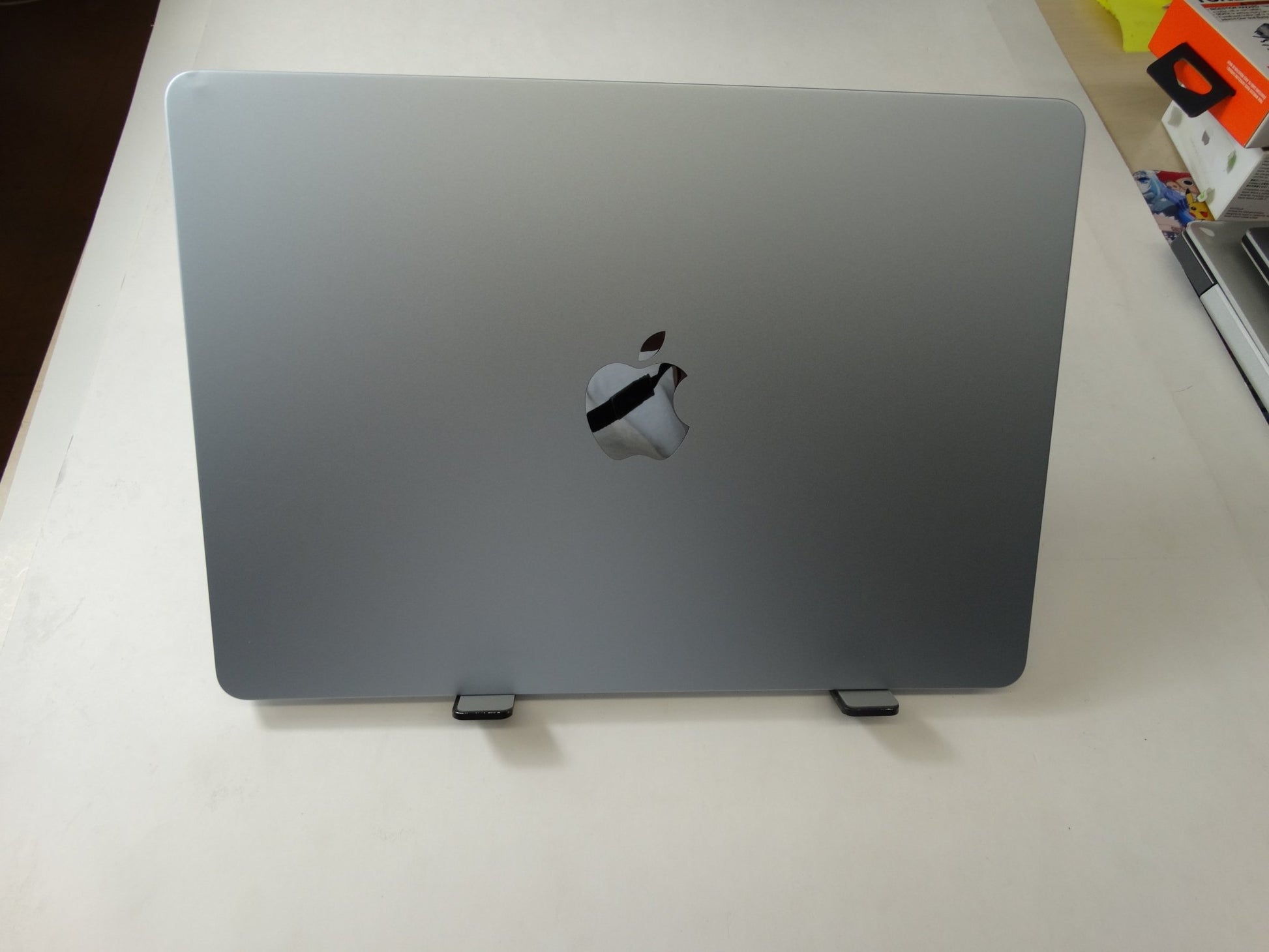 Apple MacBook Air A3240 – M4 Chip (10-Core CPU, 8-Core GPU), 16GB RAM, 256GB SSD, 13.6” Retina – macOS Sequoia - WeBuyElectronic