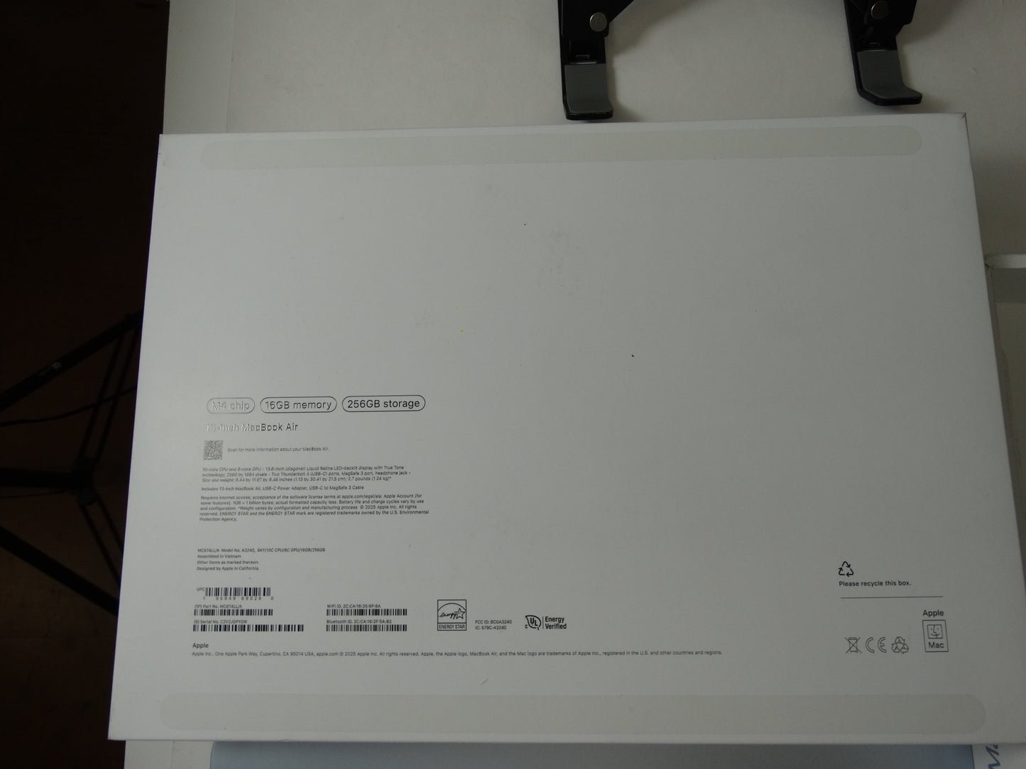 Apple MacBook Air A3240 – M4 Chip (10-Core CPU, 8-Core GPU), 16GB RAM, 256GB SSD, 13.6” Retina – macOS Sequoia - WeBuyElectronic