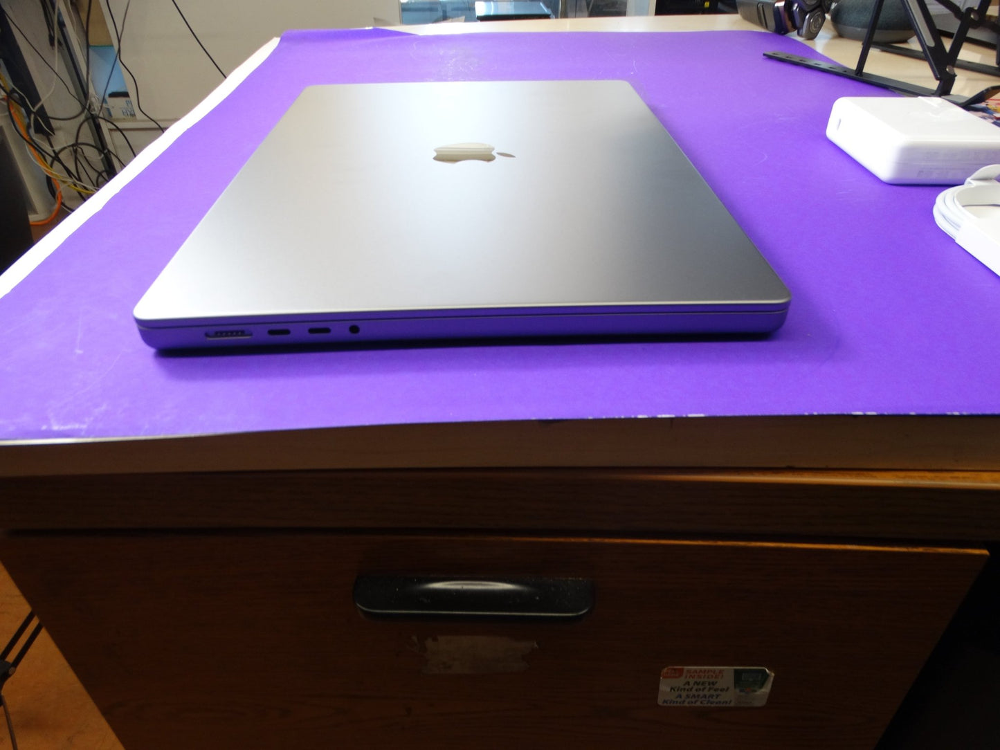 Apple MacBook Pro 14” M2 (2023) – 16GB Memory, 512GB SSD, 10-Core CPU, 16-Core GPU - WeBuyElectronic