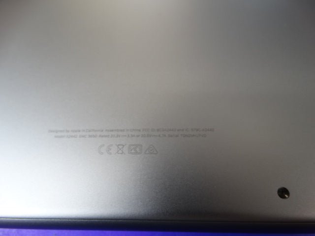 Apple MacBook Pro A2442 (2021) – M1 Pro / 16GB RAM / 1TB SSD / macOS 26.0.1 / 100% Battery - WeBuyElectronic