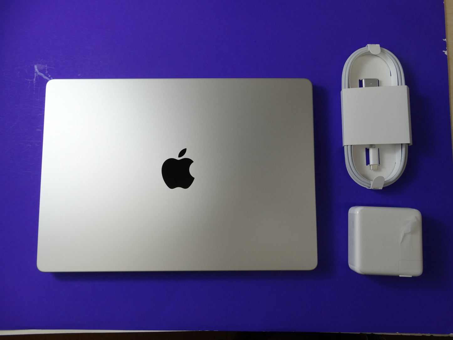 Apple MacBook Pro M2 (A2779) – 16GB RAM, 512GB SSD, 10-Core CPU, 16-Core GPU, macOS 15.6.1 - WeBuyElectronic