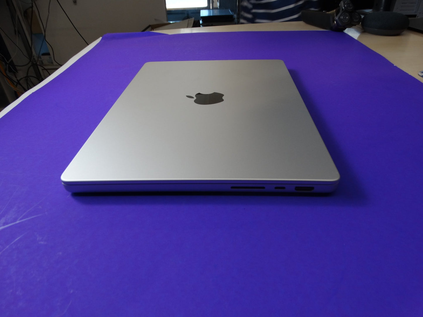 Apple MacBook Pro M2 (A2779) – 16GB RAM, 512GB SSD, 10-Core CPU, 16-Core GPU, macOS 15.6.1 - WeBuyElectronic