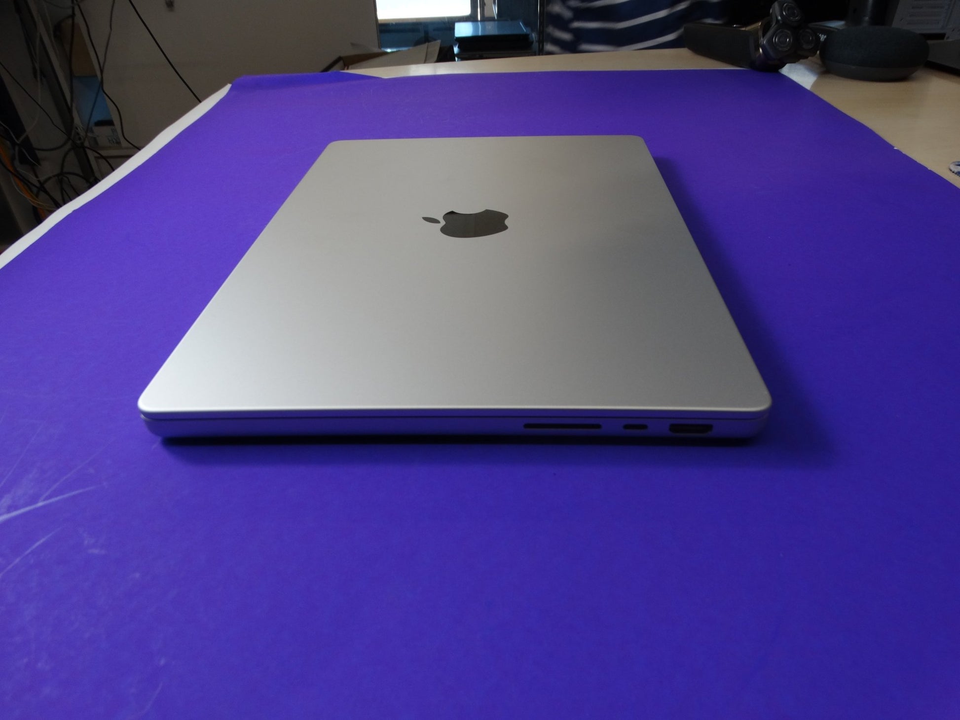 Apple MacBook Pro M2 (A2779) – 16GB RAM, 512GB SSD, 10-Core CPU, 16-Core GPU, macOS 15.6.1 - WeBuyElectronic