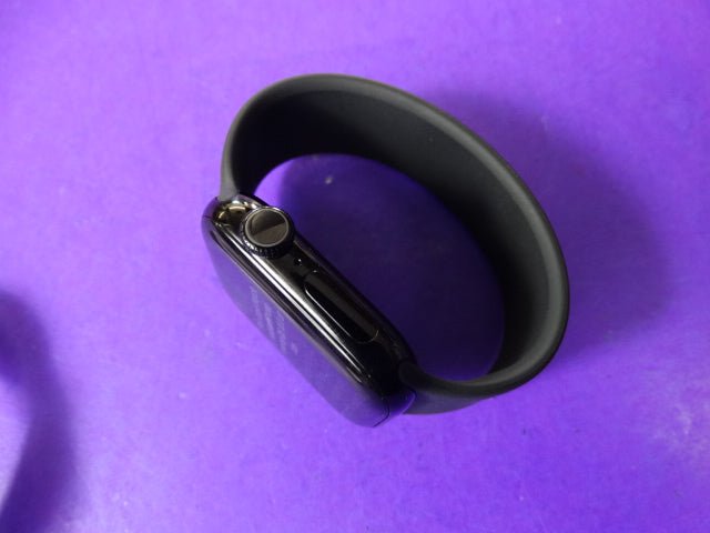 Apple Watch 10 – 42mm Wi - Fi (Model A2997) - WeBuyElectronic