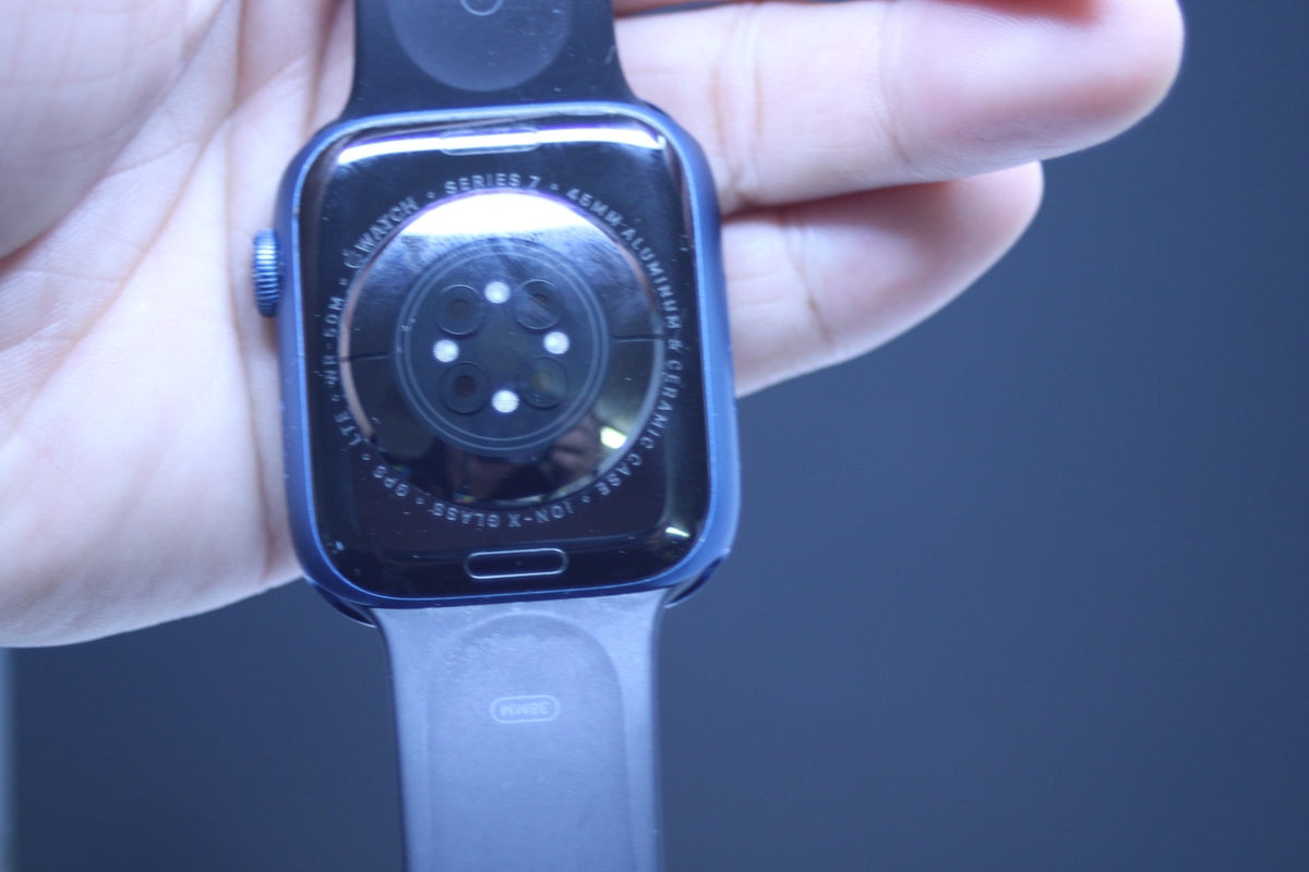 Apple Watch Nike Series 7 (45mm, A2477) Aluminum GPS + LTE – Fair Condition - WeBuyElectronic